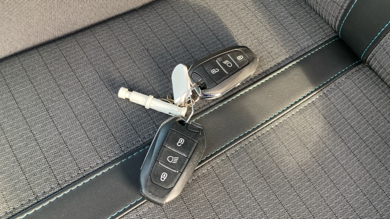 Peugeot 208 1.2 PureTech 100 Allure Premium 5dr Petrol Hatchback